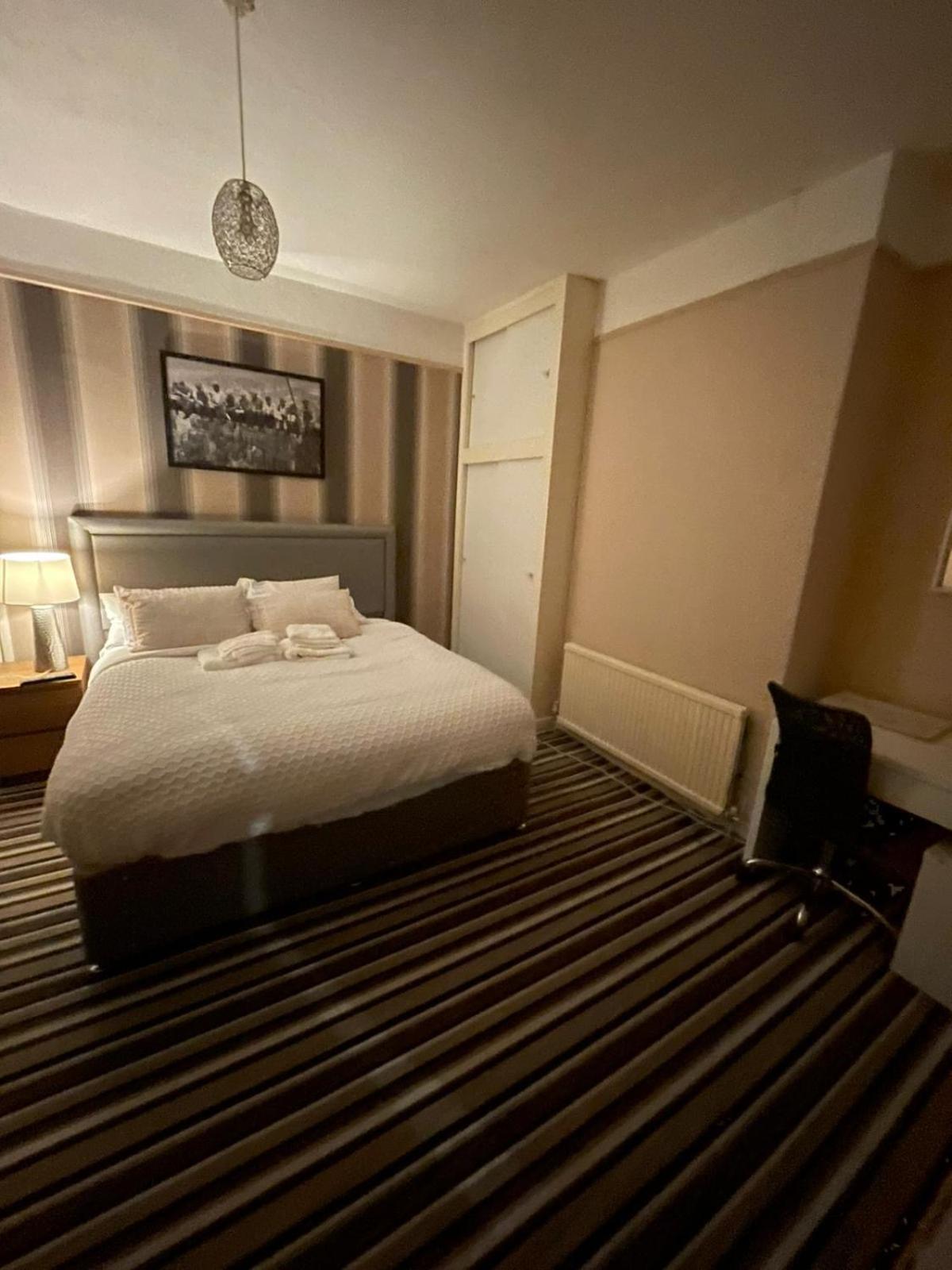 Hotel Poshval Manchester Exterior foto